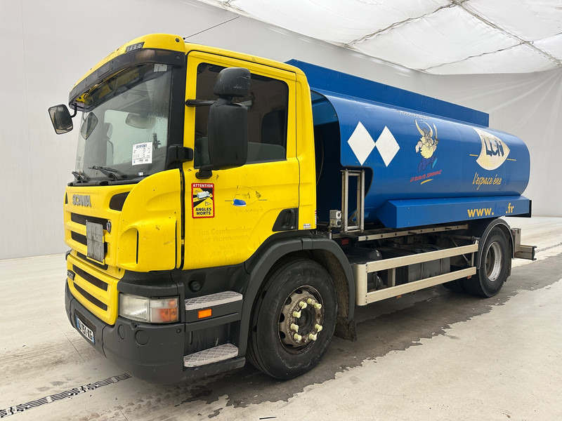 Scania P230 - Tankwagen: afbeelding 2 Scania P230 - Tankwagen: afbeelding 2