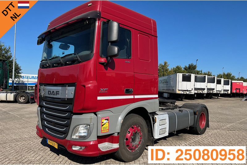 DAF XF106.440 Space Cab - Trekker: afbeelding 1 DAF XF106.440 Space Cab - Trekker: afbeelding 1