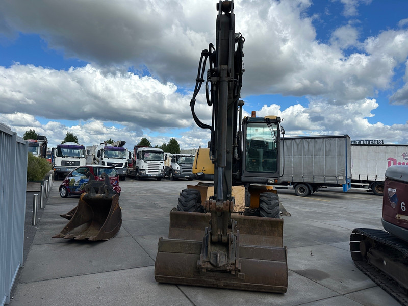 Volvo EW140 - Mobiele graafmachine: afbeelding 2 Volvo EW140 - Mobiele graafmachine: afbeelding 2