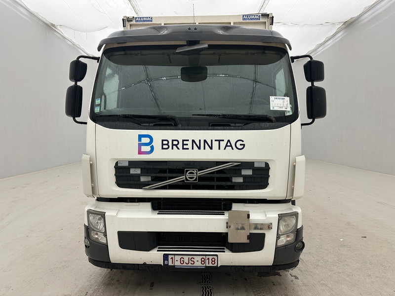 Volvo FE 300 - 6x2 - Schuifzeilen vrachtwagen: afbeelding 2 Volvo FE 300 - 6x2 - Schuifzeilen vrachtwagen: afbeelding 2