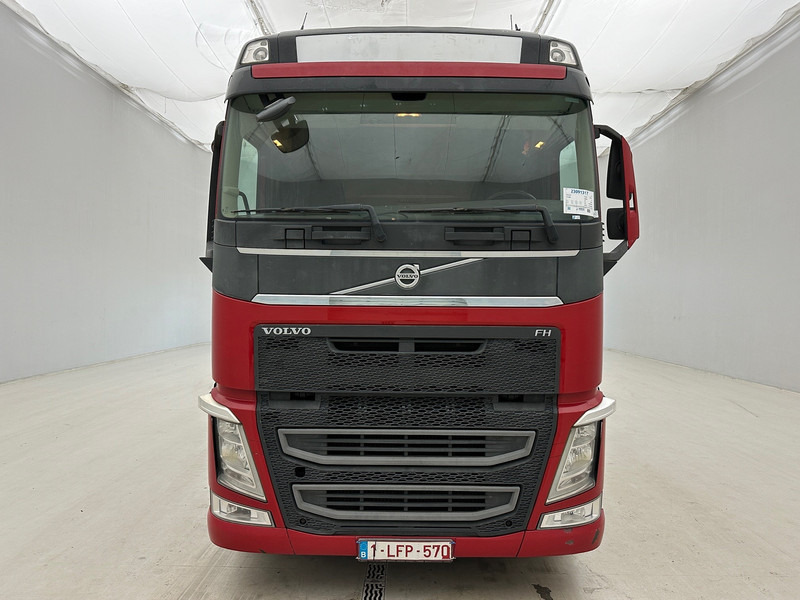 Volvo FH 420 Globetrotter - 6x2* - Schuifzeilen vrachtwagen: afbeelding 2 Volvo FH 420 Globetrotter - 6x2* - Schuifzeilen vrachtwagen: afbeelding 2