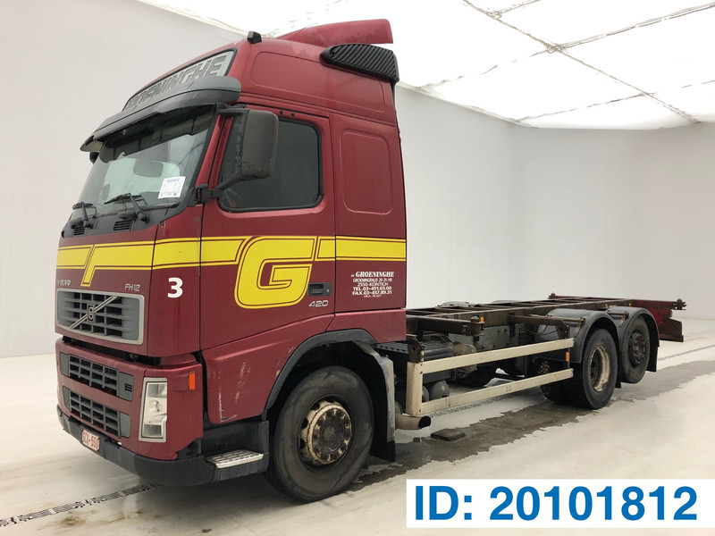 Volvo FH12.420 Globetrotter - Chassis vrachtwagen: afbeelding 1 Volvo FH12.420 Globetrotter - Chassis vrachtwagen: afbeelding 1