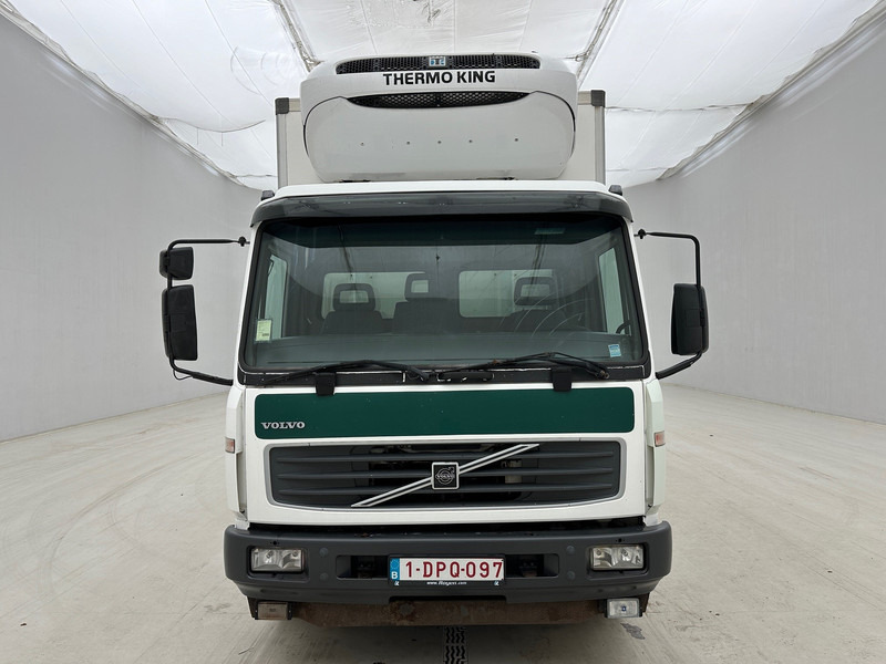 Volvo FL 220 - Koelwagen vrachtwagen: afbeelding 2 Volvo FL 220 - Koelwagen vrachtwagen: afbeelding 2