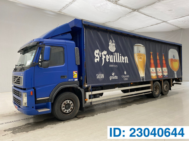 Volvo FM 300 - 6x2 - Schuifzeilen vrachtwagen: afbeelding 1 Volvo FM 300 - 6x2 - Schuifzeilen vrachtwagen: afbeelding 1