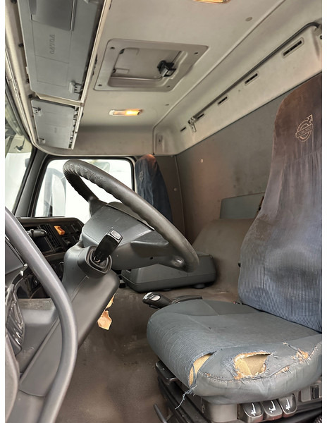 Tankwagen voor het vervoer van brandstoffen Volvo FM 380 - 6x2: afbeelding 10