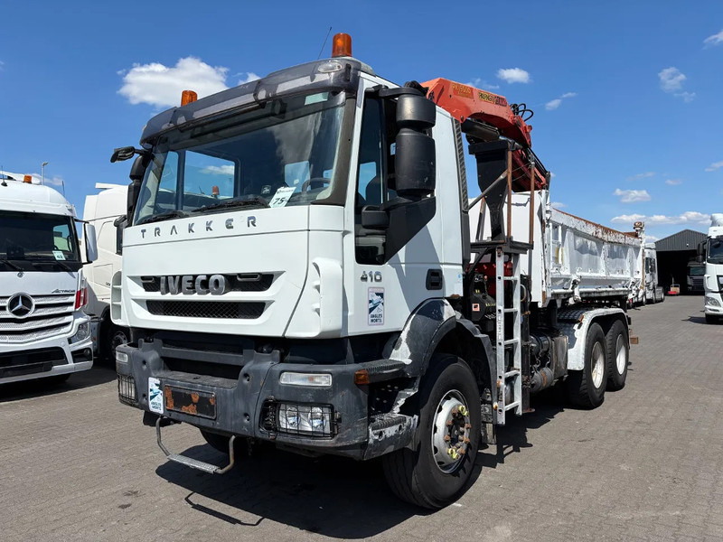 Iveco Trakker 410 6X4 Manual Gearbox 2 Way Tipper + Palfinger PK15500 - Kipper vrachtwagen, Kraanwagen: afbeelding 5 Iveco Trakker 410 6X4 Manual Gearbox 2 Way Tipper + Palfinger PK15500 - Kipper vrachtwagen, Kraanwagen: afbeelding 5