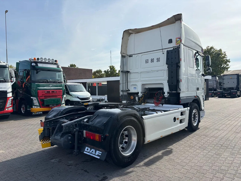 DAF XF 105.510 Super spacecab Euro 5 Retarder - Trekker: afbeelding 4 DAF XF 105.510 Super spacecab Euro 5 Retarder - Trekker: afbeelding 4