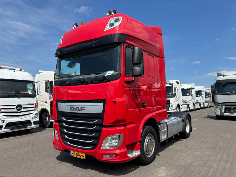 DAF XF 460 Super Spacecab Euro 6 - Trekker: afbeelding 1 DAF XF 460 Super Spacecab Euro 6 - Trekker: afbeelding 1