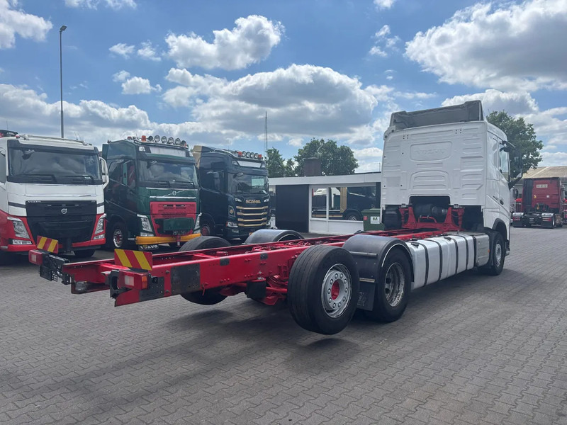 Volvo FH 500 6X2 Euro 6 - Chassis vrachtwagen: afbeelding 4 Volvo FH 500 6X2 Euro 6 - Chassis vrachtwagen: afbeelding 4