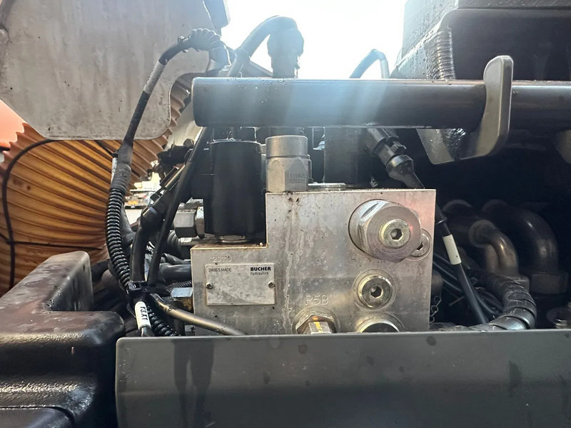 Veegwagen Bucher CITYCAT V20: afbeelding 13