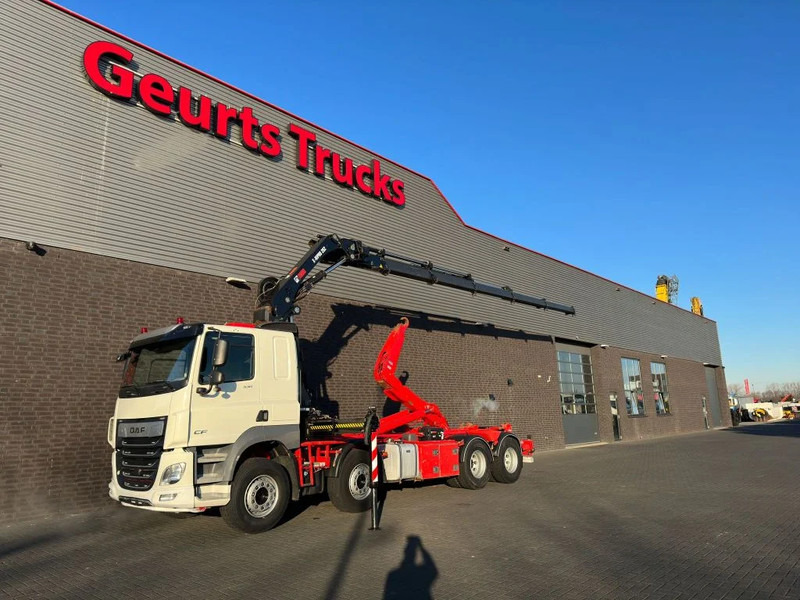 DAF CF 530 8X2 + HIAB HAAKARM + HIAB 262 EP-5 KRAAN/KRAN/CRANE/GRUA - Haakarmsysteem vrachtwagen: afbeelding 2 DAF CF 530 8X2 + HIAB HAAKARM + HIAB 262 EP-5 KRAAN/KRAN/CRANE/GRUA - Haakarmsysteem vrachtwagen: afbeelding 2