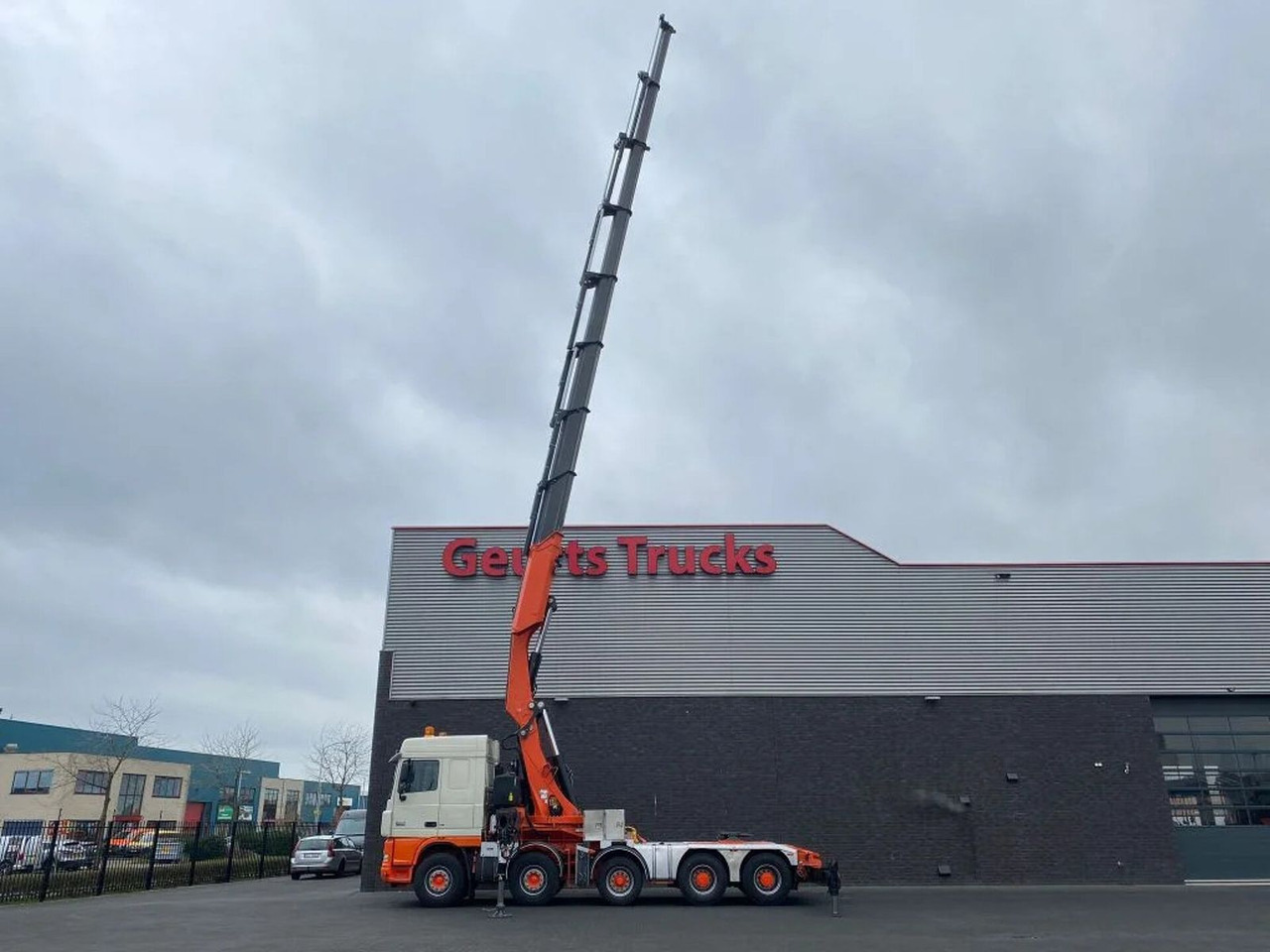 DAF XF 105 10X4 + FASSI F1500AXP.28 KRAAN/KRAN/CRANE - Kraanwagen: afbeelding 4 DAF XF 105 10X4 + FASSI F1500AXP.28 KRAAN/KRAN/CRANE - Kraanwagen: afbeelding 4