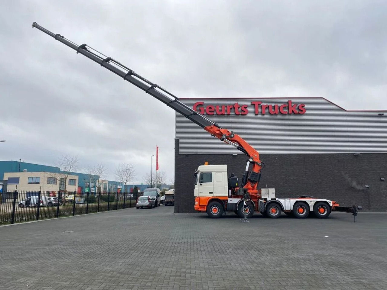 DAF XF 105 10X4 + FASSI F1500AXP.28 KRAAN/KRAN/CRANE - Kraanwagen: afbeelding 5 DAF XF 105 10X4 + FASSI F1500AXP.28 KRAAN/KRAN/CRANE - Kraanwagen: afbeelding 5