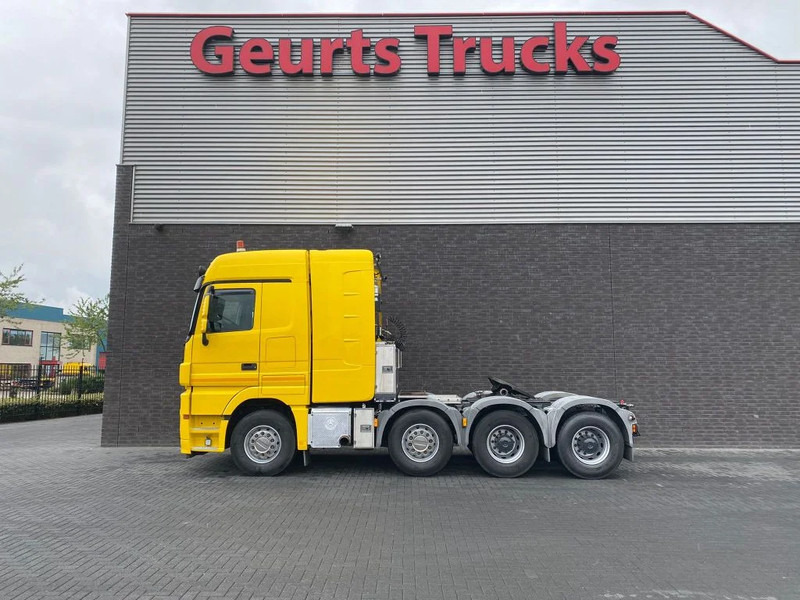 Mercedes-Benz Actros 4165 V8 8X4 SLT TITAN HEAVY DUTY TRACTOR / SCHWERLAST SATTELZUGMASCHINE 250 TON - Trekker: afbeelding 1 Mercedes-Benz Actros 4165 V8 8X4 SLT TITAN HEAVY DUTY TRACTOR / SCHWERLAST SATTELZUGMASCHINE 250 TON - Trekker: afbeelding 1