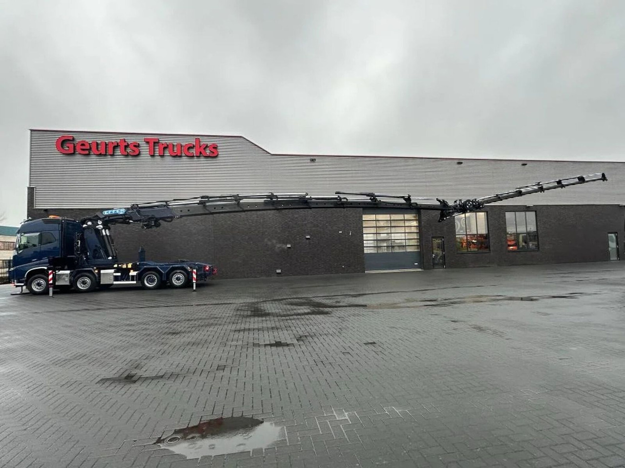 Volvo FH 16.650 8X2 + EFFER 1855/8S + JIB 6S HEAVY DUT - Trekker: afbeelding 3 Volvo FH 16.650 8X2 + EFFER 1855/8S + JIB 6S HEAVY DUT - Trekker: afbeelding 3