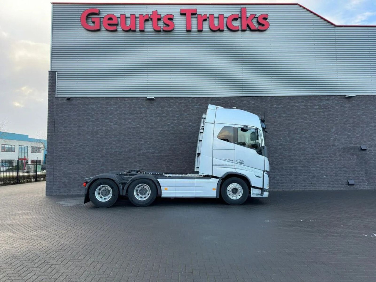 Volvo FH 16.750 6X4 TREKKER/TRACTOR/SZM EURO 6 HYDRAUL - Trekker: afbeelding 4 Volvo FH 16.750 6X4 TREKKER/TRACTOR/SZM EURO 6 HYDRAUL - Trekker: afbeelding 4