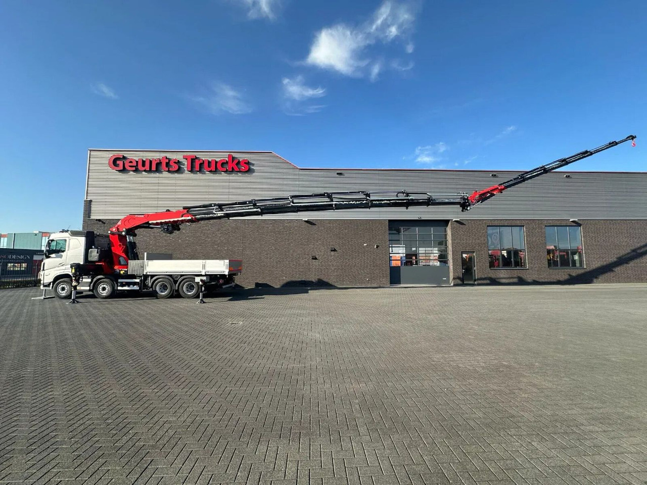 Volvo FH 500 8X4 RF-RT40G FASSI F1450R.2.8 + JIB L826 - Kraanwagen: afbeelding 2 Volvo FH 500 8X4 RF-RT40G FASSI F1450R.2.8 + JIB L826 - Kraanwagen: afbeelding 2