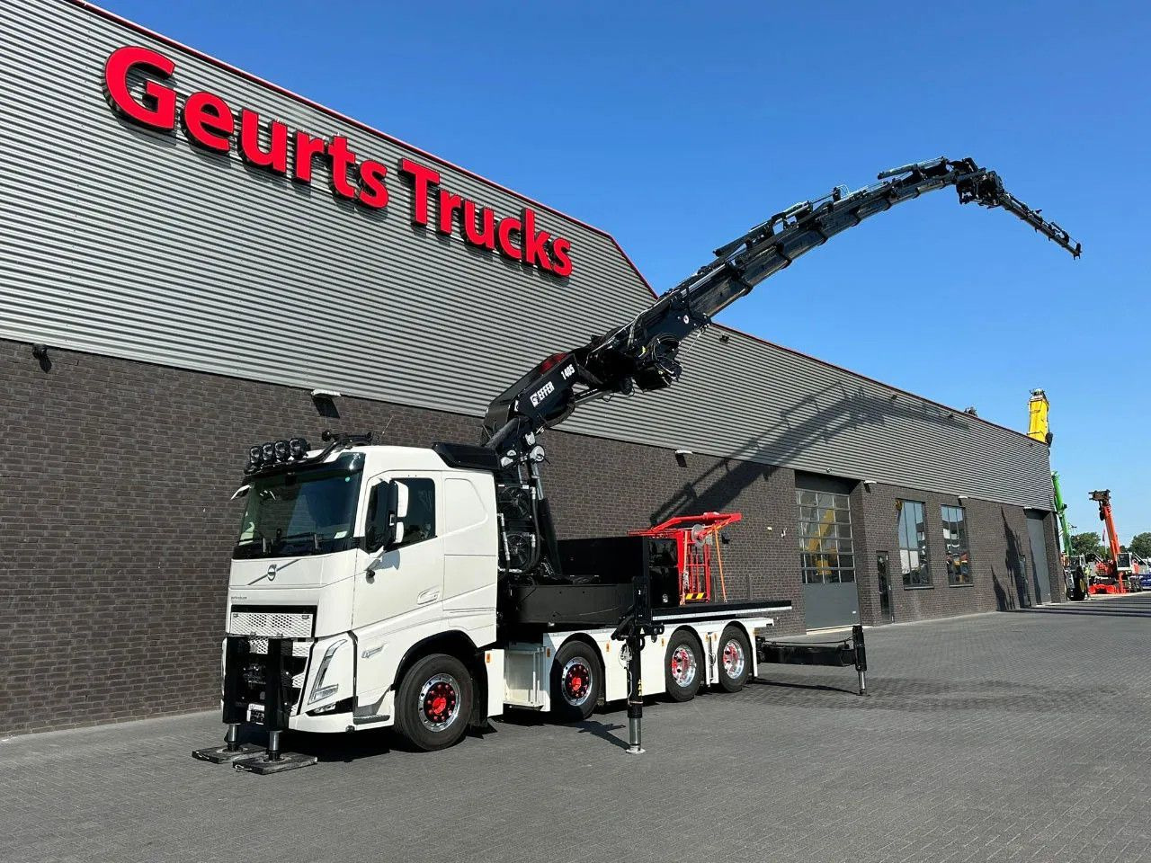 Volvo FH 540 8X4F R TREKKER / BAKWAGEN MET EFFER 1405/ - Kraanwagen: afbeelding 2 Volvo FH 540 8X4F R TREKKER / BAKWAGEN MET EFFER 1405/ - Kraanwagen: afbeelding 2