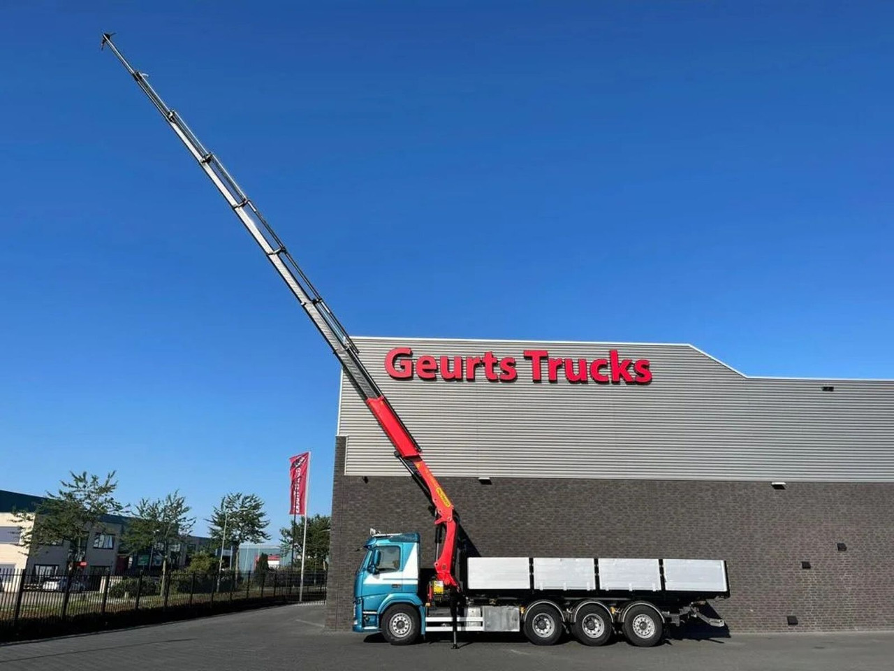 Volvo FM 500 8X4 TRIDEM + PALFINGER PK 27001-EH G KRAA - Kraanwagen: afbeelding 4 Volvo FM 500 8X4 TRIDEM + PALFINGER PK 27001-EH G KRAA - Kraanwagen: afbeelding 4