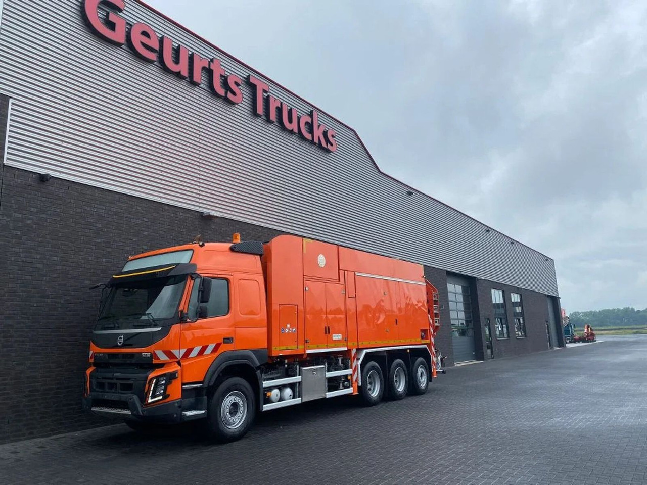 Volvo FMX 510 8X4 TRIDEM + MTS DINO 5 SAUGBAGGER/SUCTI - Vacuümwagen: afbeelding 2 Volvo FMX 510 8X4 TRIDEM + MTS DINO 5 SAUGBAGGER/SUCTI - Vacuümwagen: afbeelding 2