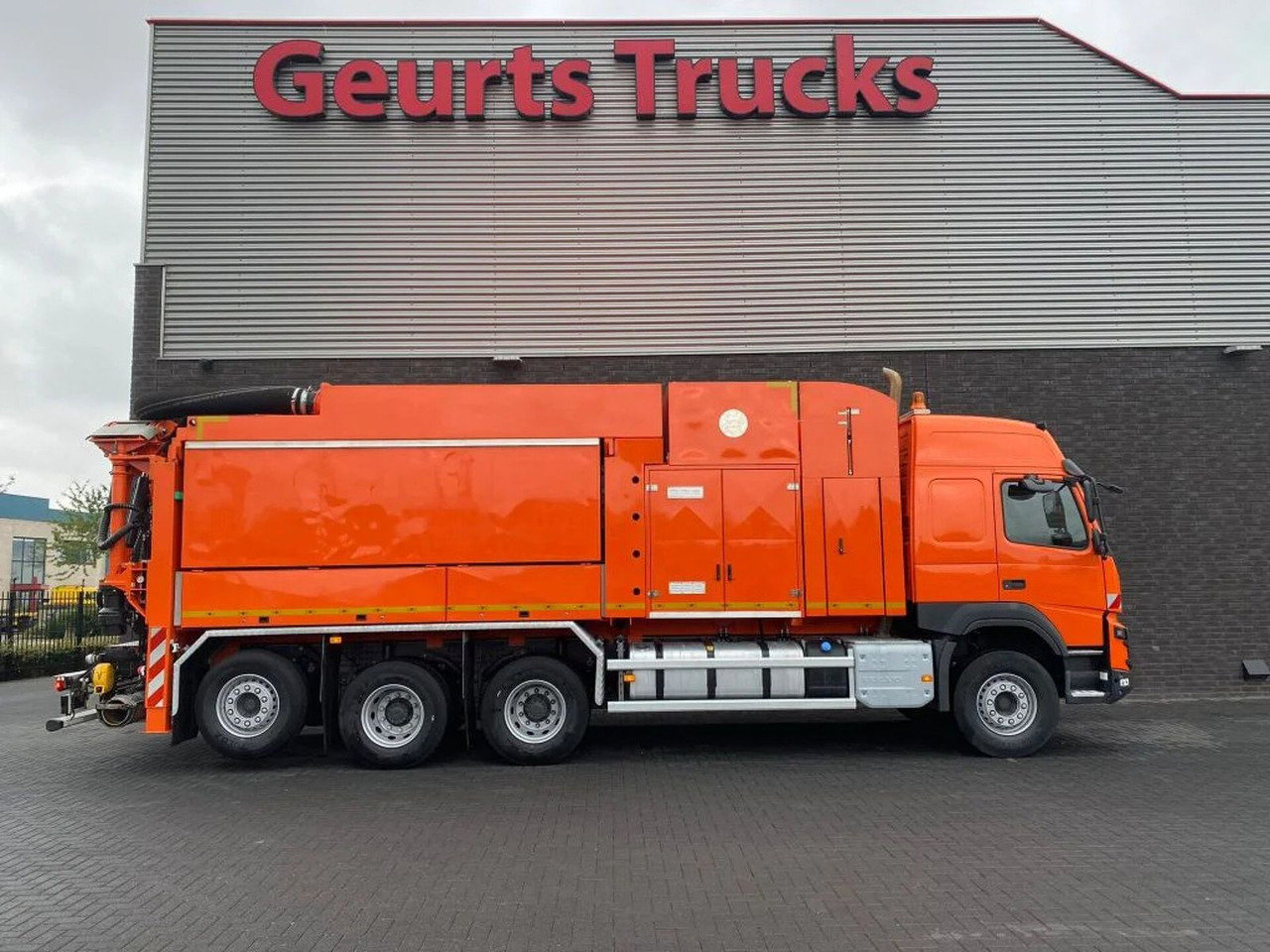 Volvo FMX 510 8X4 TRIDEM + MTS DINO 5 SAUGBAGGER/SUCTI - Vacuümwagen: afbeelding 4 Volvo FMX 510 8X4 TRIDEM + MTS DINO 5 SAUGBAGGER/SUCTI - Vacuümwagen: afbeelding 4