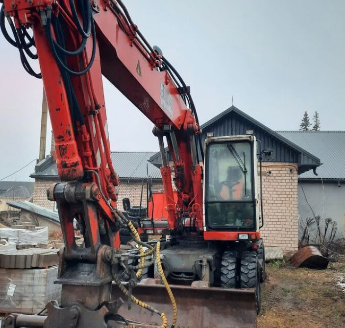 LIEBHERR A 904 - Mobiele graafmachine: afbeelding 1 LIEBHERR A 904 - Mobiele graafmachine: afbeelding 1