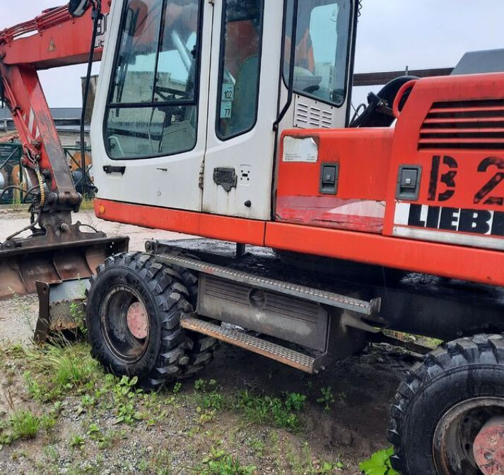 LIEBHERR A 904 - Mobiele graafmachine: afbeelding 3 LIEBHERR A 904 - Mobiele graafmachine: afbeelding 3