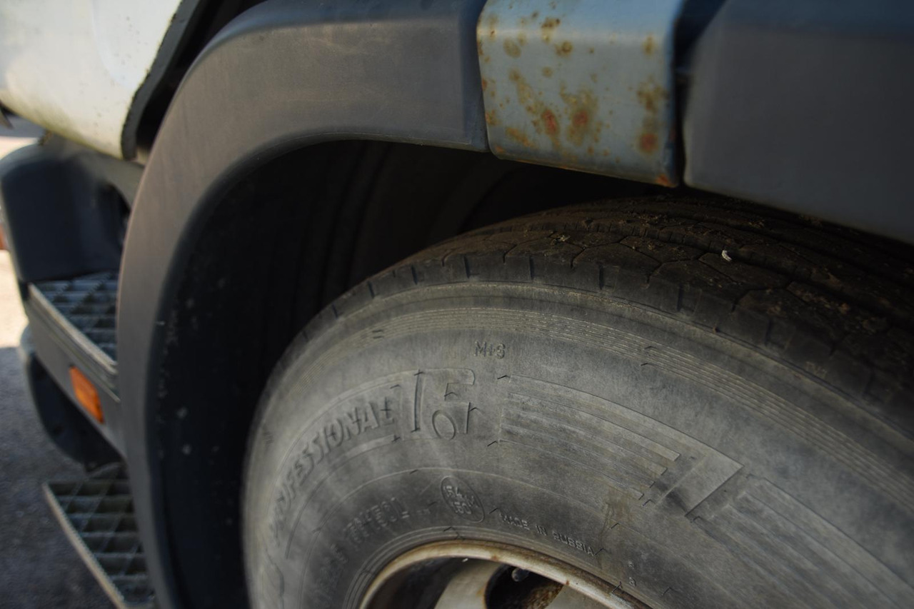 SCANIA P94 220 - Kipper vrachtwagen: afbeelding 5 SCANIA P94 220 - Kipper vrachtwagen: afbeelding 5