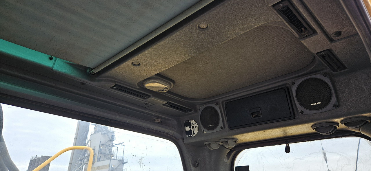 Rupsgraafmachine Volvo EC 210 BLC new engine: afbeelding 8 Rupsgraafmachine Volvo EC 210 BLC new engine: afbeelding 8