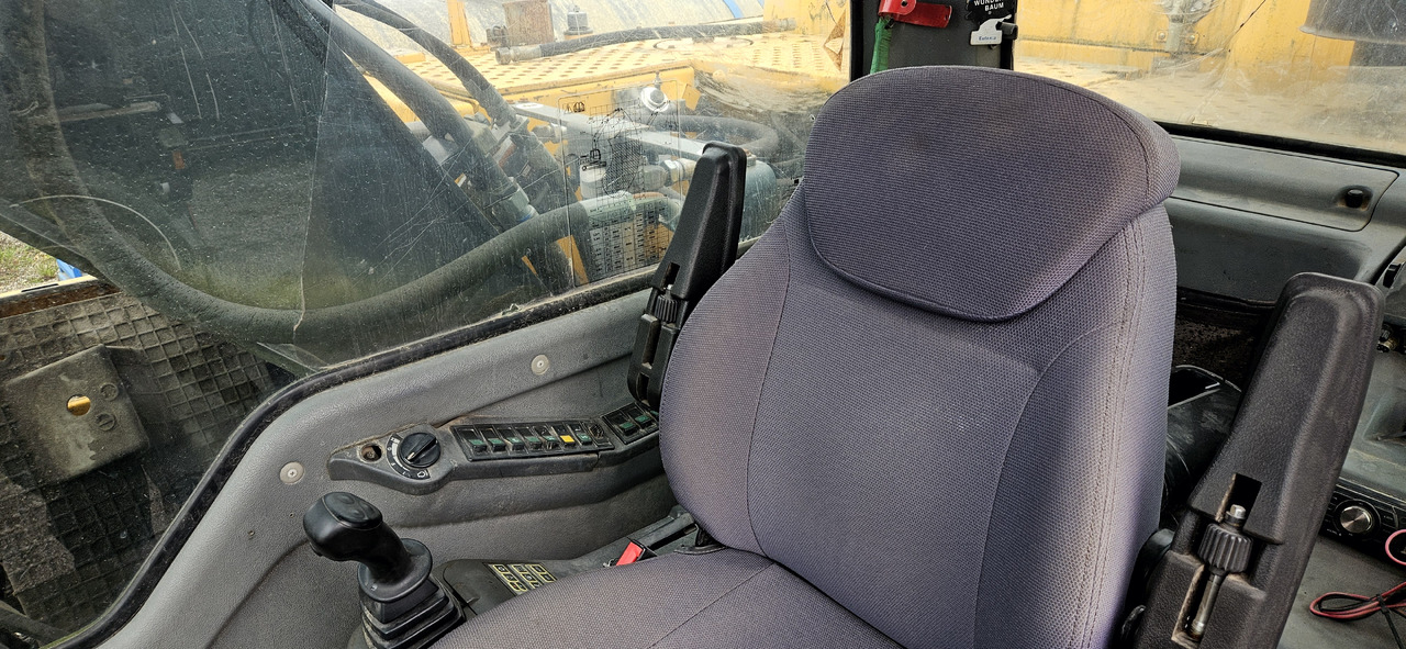 Rupsgraafmachine Volvo EC 210 BLC new engine: afbeelding 6 Rupsgraafmachine Volvo EC 210 BLC new engine: afbeelding 6