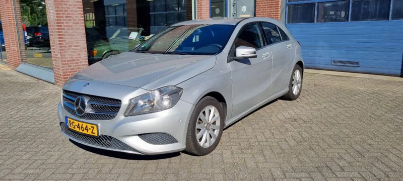 Mercedes-Benz A-Klasse 180 automaat.. 180 automaat - Hatchback: afbeelding 3 Mercedes-Benz A-Klasse 180 automaat.. 180 automaat - Hatchback: afbeelding 3