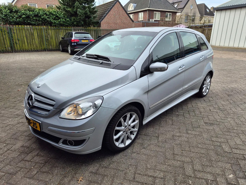 Mercedes-Benz B-Klasse 200 Automaat.trekhaak. - Personenwagen: afbeelding 1 Mercedes-Benz B-Klasse 200 Automaat.trekhaak. - Personenwagen: afbeelding 1