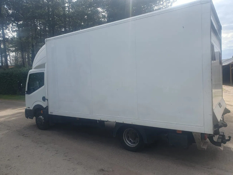 Nissan Cabstar TL3513. - Bestelwagen gesloten laadbak: afbeelding 1 Nissan Cabstar TL3513. - Bestelwagen gesloten laadbak: afbeelding 1