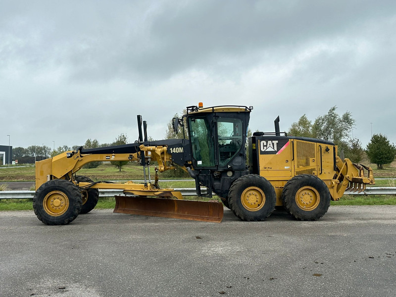 Caterpillar 140M Ripper + Pushblock - Grader: afbeelding 1 Caterpillar 140M Ripper + Pushblock - Grader: afbeelding 1