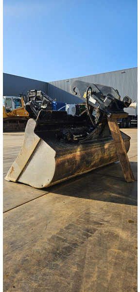 Caterpillar CAT DCT Bucket CW40S Kantelbak - Voorladerbak: afbeelding 2 Caterpillar CAT DCT Bucket CW40S Kantelbak - Voorladerbak: afbeelding 2