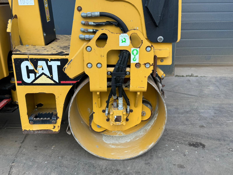 Wals Caterpillar CB114: afbeelding 11 Wals Caterpillar CB114: afbeelding 11