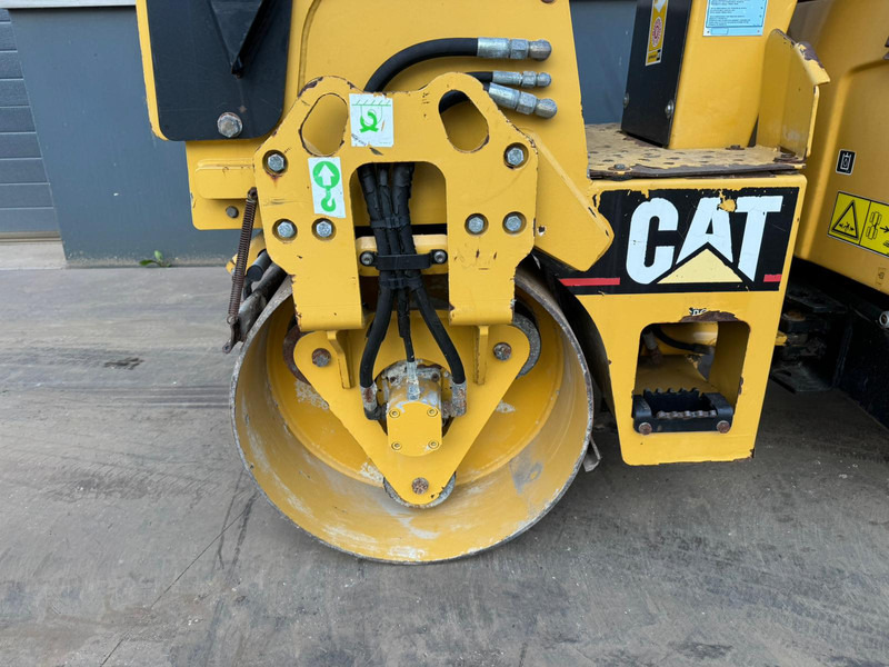 Wals Caterpillar CB114: afbeelding 16 Wals Caterpillar CB114: afbeelding 16