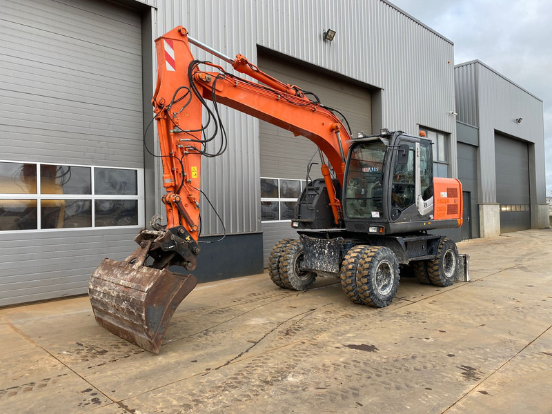 Hitachi ZX140W-3 - Mobiele graafmachine: afbeelding 2 Hitachi ZX140W-3 - Mobiele graafmachine: afbeelding 2