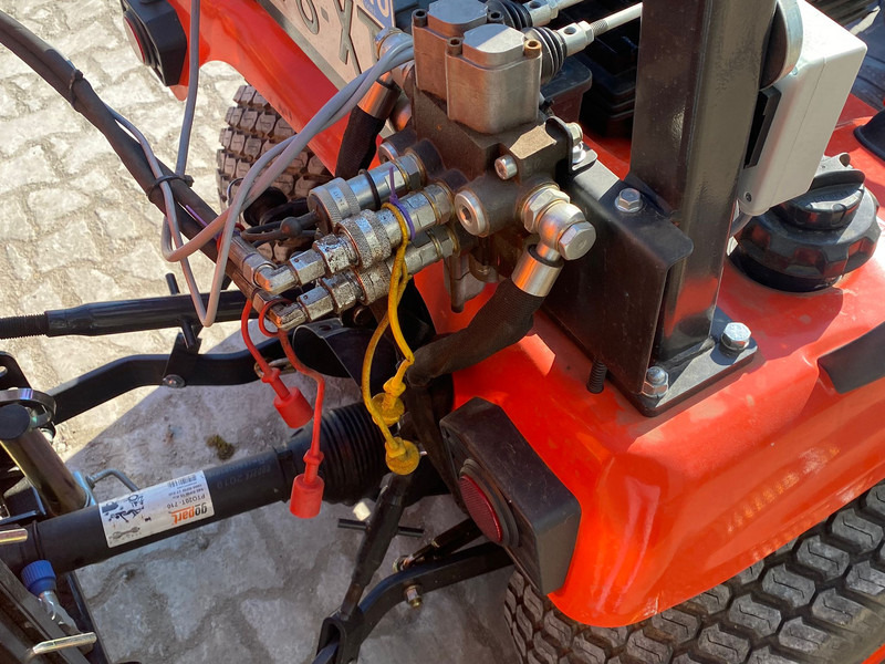 Gazonmaaier KIOTI KIOTI CS2610 Lawn Mower ng tractor - Grasmaaier: afbeelding 9