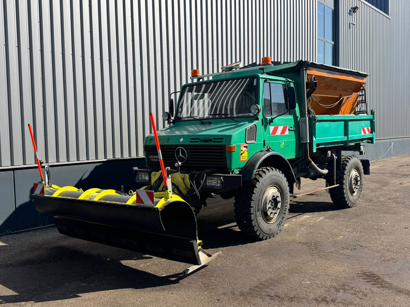 MERCEDESBENZ Unimog U1700 - Veegwagen: afbeelding 1 MERCEDESBENZ Unimog U1700 - Veegwagen: afbeelding 1