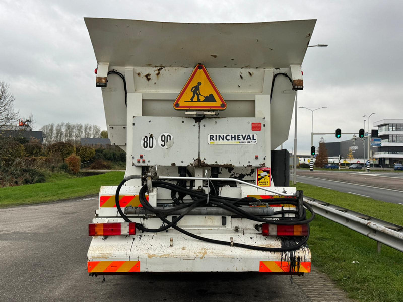 MERCEDESBENZ Axor 2533 6x2x4 Rincheval Bitumensprayer / chip spreader - Vrachtwagen: afbeelding 4 MERCEDESBENZ Axor 2533 6x2x4 Rincheval Bitumensprayer / chip spreader - Vrachtwagen: afbeelding 4
