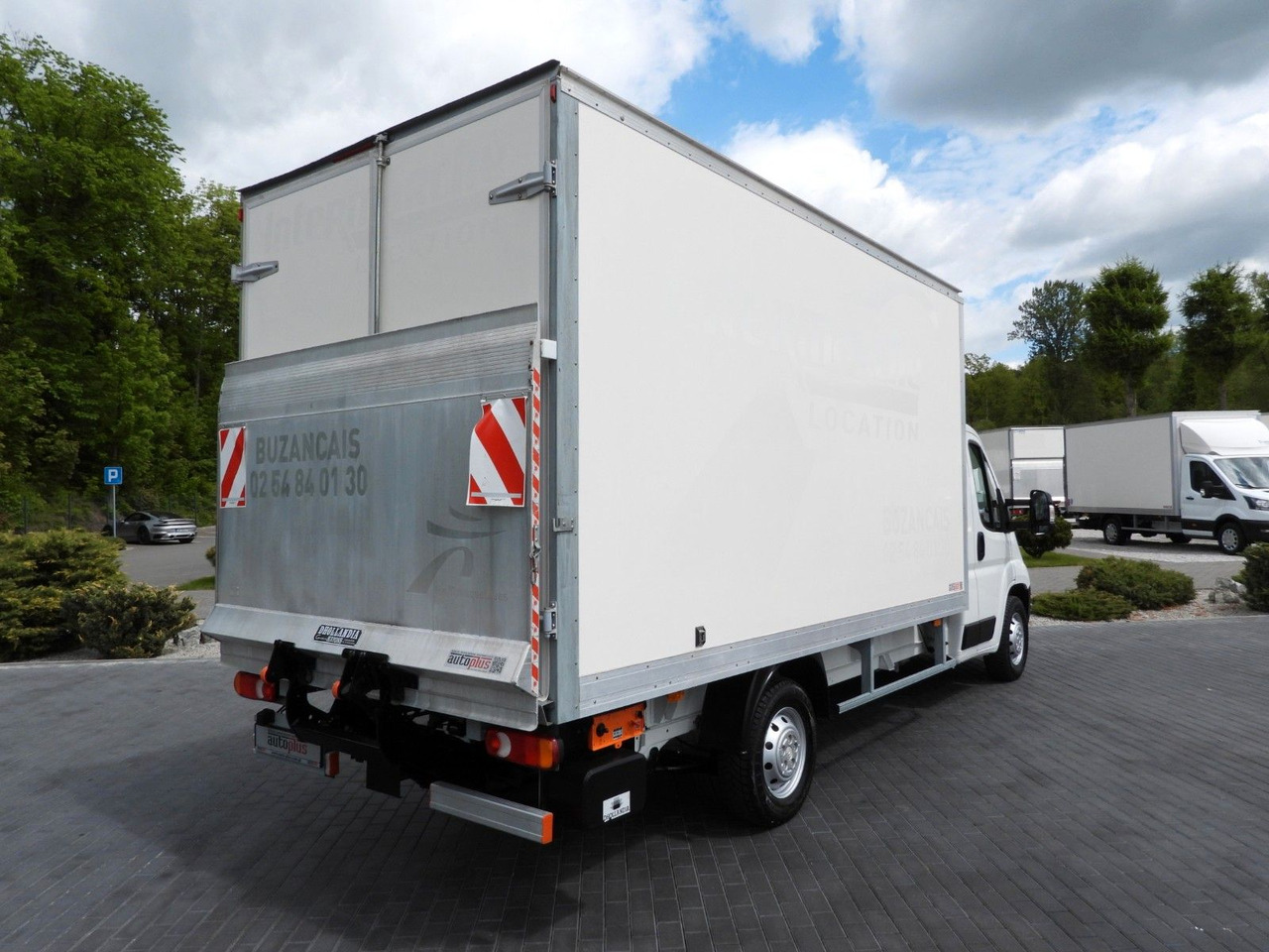 Citroën JUMPER KOFFER AUFZUG 8 PALETTEN TEMPOMAT NAVI Citroën JUMPER KOFFER AUFZUG 8 PALETTEN TEMPOMAT NAVI - Bestelwagen gesloten laadbak: afbeelding 3 Citroën JUMPER KOFFER AUFZUG 8 PALETTEN TEMPOMAT NAVI Citroën JUMPER KOFFER AUFZUG 8 PALETTEN TEMPOMAT NAVI - Bestelwagen gesloten laadbak: afbeelding 3