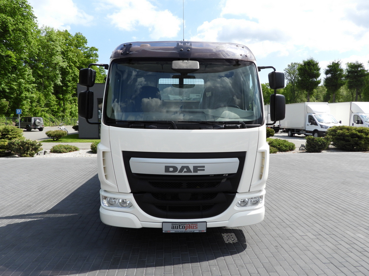 DAF LF 180 THREE-WAY TIPPER CRUISE CONTROL LED LIGHTS AUTOMATIC TRANSMISSION TWIN WHEELS AIR CONDITIONING 180HP - Kipper bestelwagen: afbeelding 5 DAF LF 180 THREE-WAY TIPPER CRUISE CONTROL LED LIGHTS AUTOMATIC TRANSMISSION TWIN WHEELS AIR CONDITIONING 180HP - Kipper bestelwagen: afbeelding 5