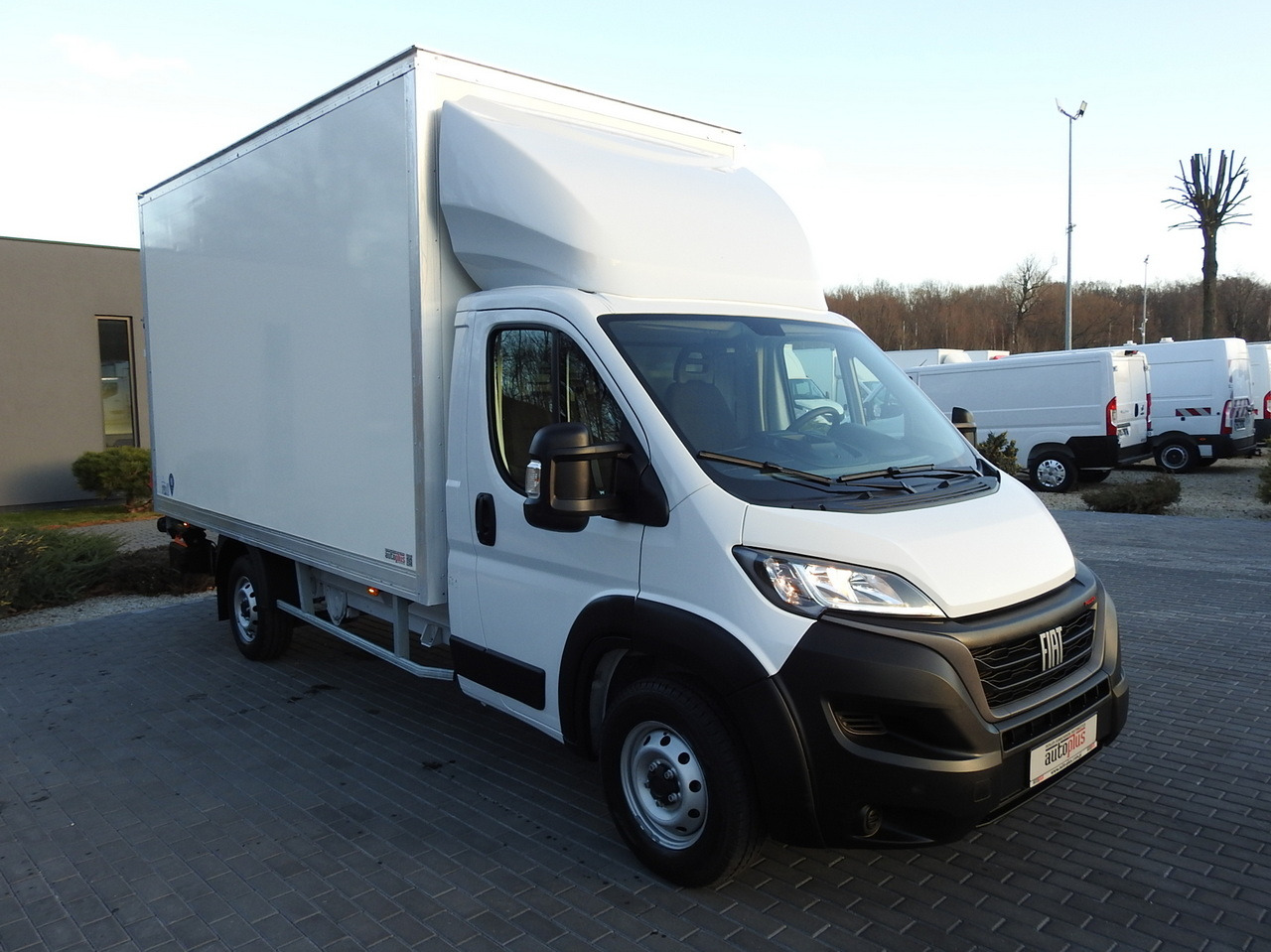 FIAT DUCATO BOX LIFT 8 PALLETS CRUISE CONTROL AIR CONDITIONING 180HP - Bestelwagen gesloten laadbak: afbeelding 4 FIAT DUCATO BOX LIFT 8 PALLETS CRUISE CONTROL AIR CONDITIONING 180HP - Bestelwagen gesloten laadbak: afbeelding 4