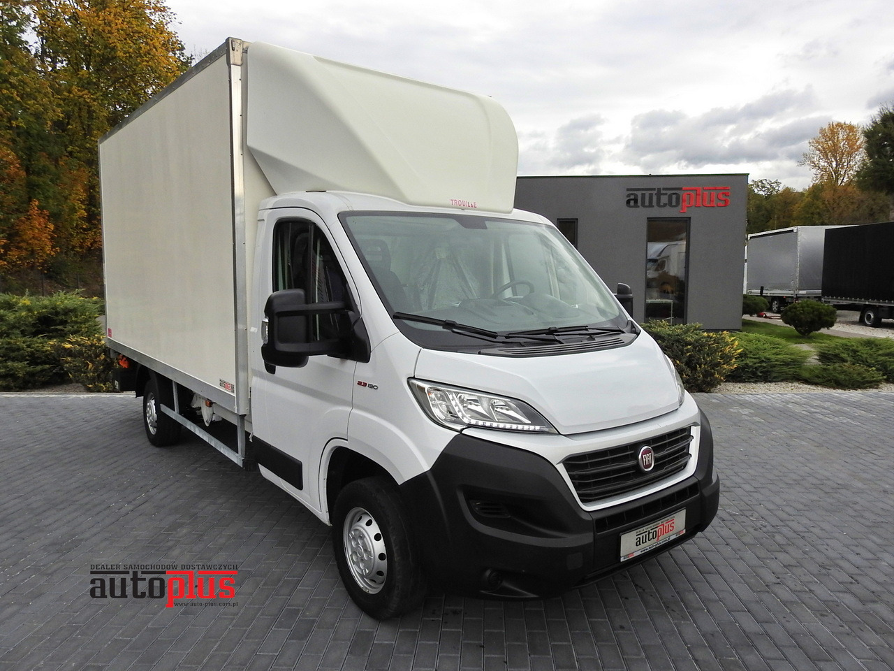 FIAT DUCATO BOX LIFT 8 PALLETS CRUISE CONTROL NAVIGATION AIR CONDITIONING LED LIGHTS 130HP - Bestelwagen gesloten laadbak: afbeelding 1 FIAT DUCATO BOX LIFT 8 PALLETS CRUISE CONTROL NAVIGATION AIR CONDITIONING LED LIGHTS 130HP - Bestelwagen gesloten laadbak: afbeelding 1