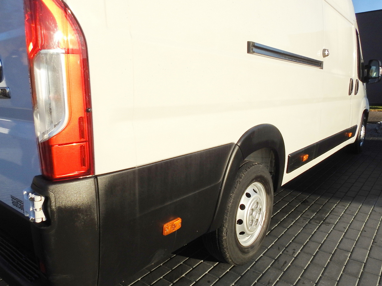 Koelwagen FIAT DUCATO REFRIGERATOR VAN -10*C POWER SUPPLY 230V AIR CONDITIONING  175HP: afbeelding 20 Koelwagen FIAT DUCATO REFRIGERATOR VAN -10*C POWER SUPPLY 230V AIR CONDITIONING  175HP: afbeelding 20