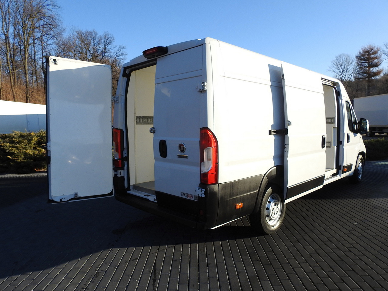 FIAT DUCATO REFRIGERATOR VAN -10*C POWER SUPPLY 230V AIR CONDITIONING 175HP - Koelwagen: afbeelding 3 FIAT DUCATO REFRIGERATOR VAN -10*C POWER SUPPLY 230V AIR CONDITIONING 175HP - Koelwagen: afbeelding 3