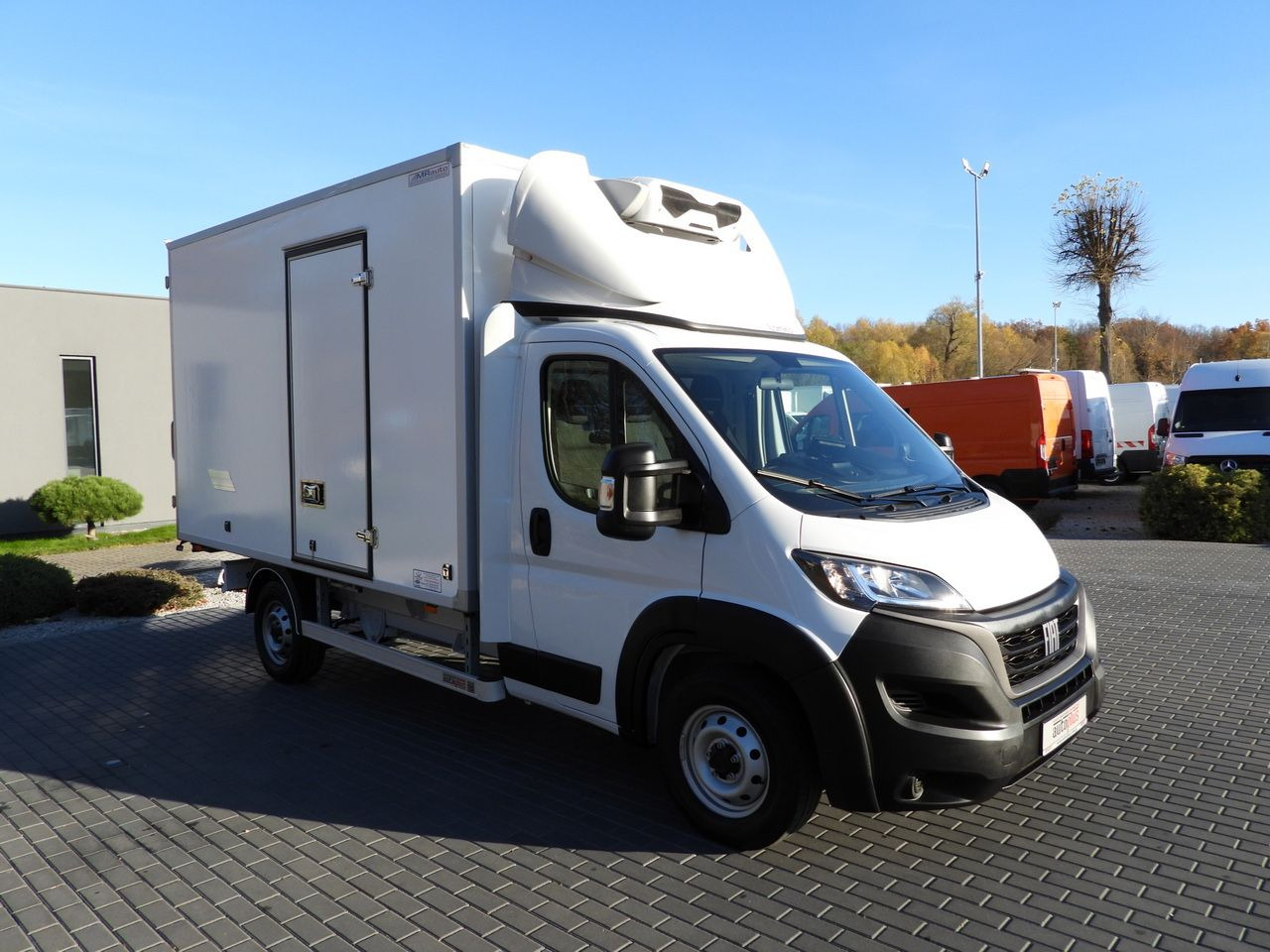 FIAT DUCATO REGRIGERATOR BOX -5*C HEATING FUNCTION AIR CONDITIONING 140HP - Koelwagen: afbeelding 4 FIAT DUCATO REGRIGERATOR BOX -5*C HEATING FUNCTION AIR CONDITIONING 140HP - Koelwagen: afbeelding 4