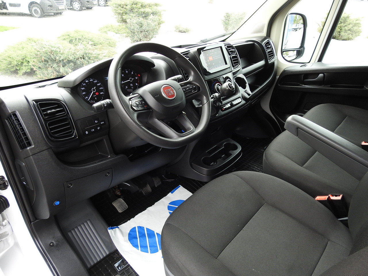 FIAT DUCATO TARPAULIN 10 PALLETS WEBASTO CRUISE CONTROL AIR CONDITIONING 180HP - Schuifzeilen bestelwagen: afbeelding 2 FIAT DUCATO TARPAULIN 10 PALLETS WEBASTO CRUISE CONTROL AIR CONDITIONING 180HP - Schuifzeilen bestelwagen: afbeelding 2
