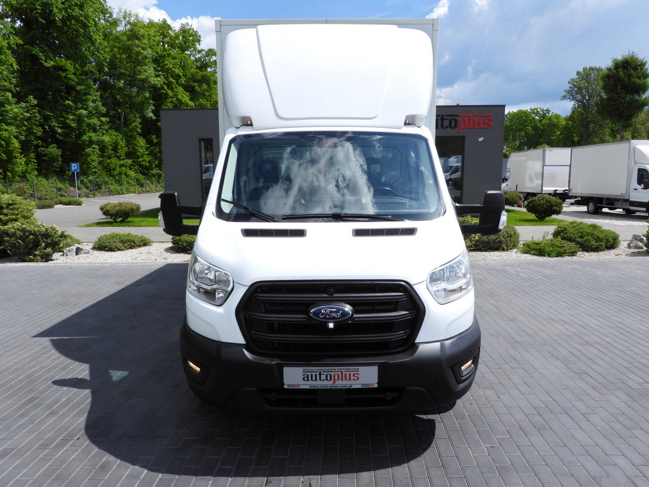 FORD TRANSIT BOX LIFT 8 PALLETS CRUISE CONTROL LED LIGHTS AIR CONDITIONING 130HP - Bestelwagen gesloten laadbak: afbeelding 5 FORD TRANSIT BOX LIFT 8 PALLETS CRUISE CONTROL LED LIGHTS AIR CONDITIONING 130HP - Bestelwagen gesloten laadbak: afbeelding 5